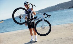 Wilier RAPIDA 105 Di2 Carbon wheels